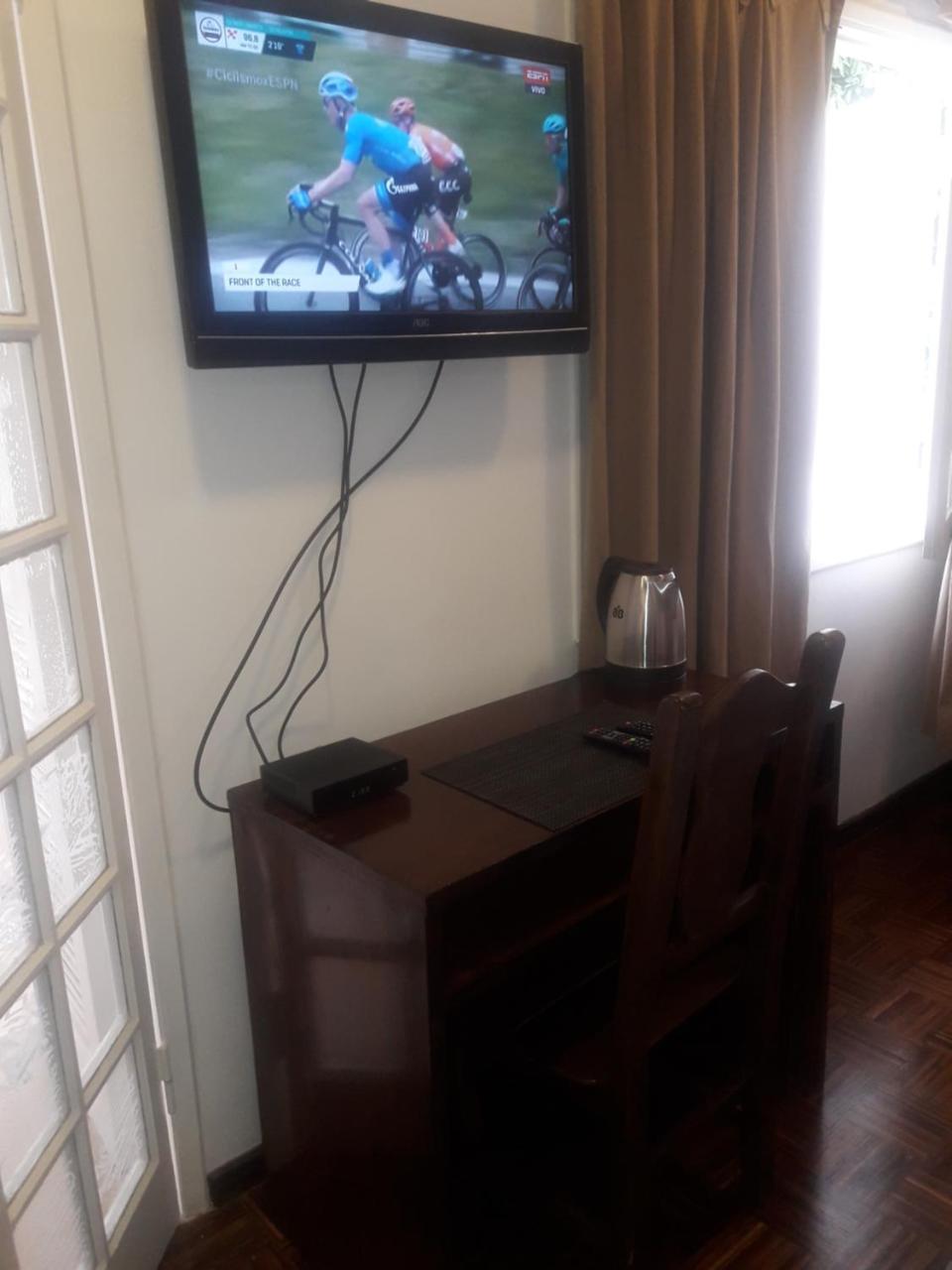 Hotel Casa Jardin อะซุนซิออง ภายนอก รูปภาพ