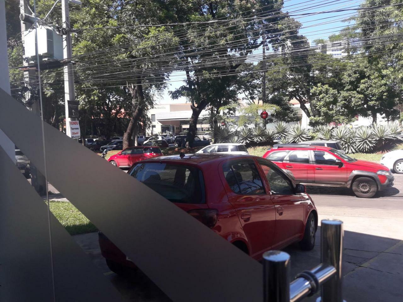 Hotel Casa Jardin อะซุนซิออง ภายนอก รูปภาพ