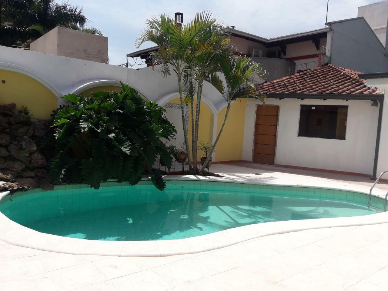 Hotel Casa Jardin อะซุนซิออง ภายนอก รูปภาพ