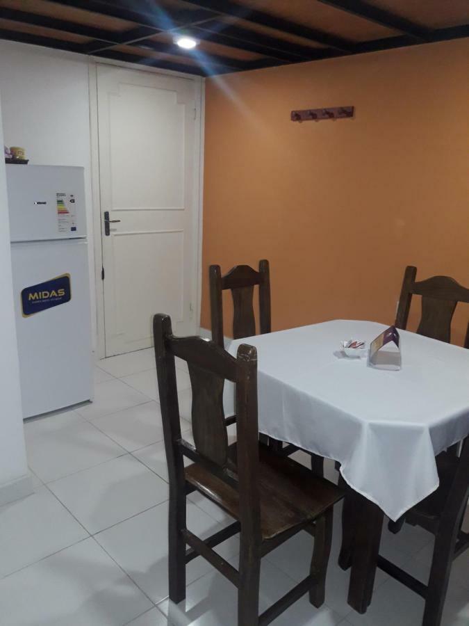 Hotel Casa Jardin อะซุนซิออง ภายนอก รูปภาพ