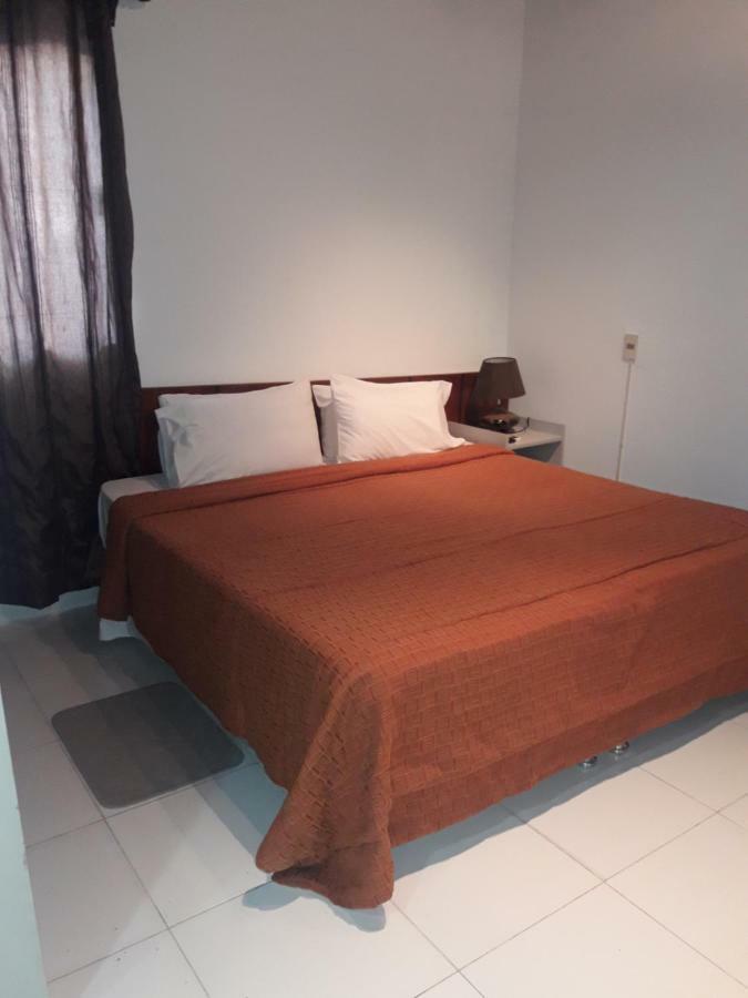 Hotel Casa Jardin อะซุนซิออง ภายนอก รูปภาพ